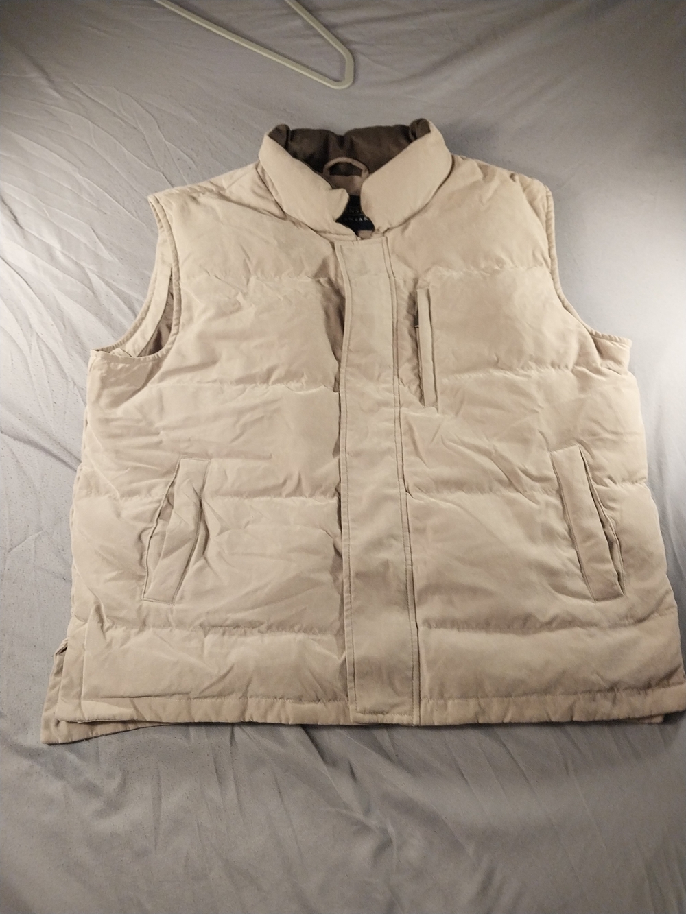 Consensus Outerwear Down & Feather Filled Puffer Vest #216